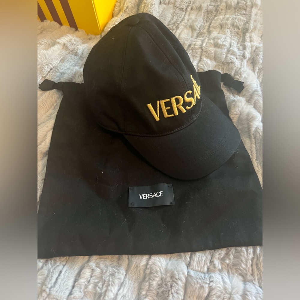 NWT Versace Baseball Cap w/ dustbag